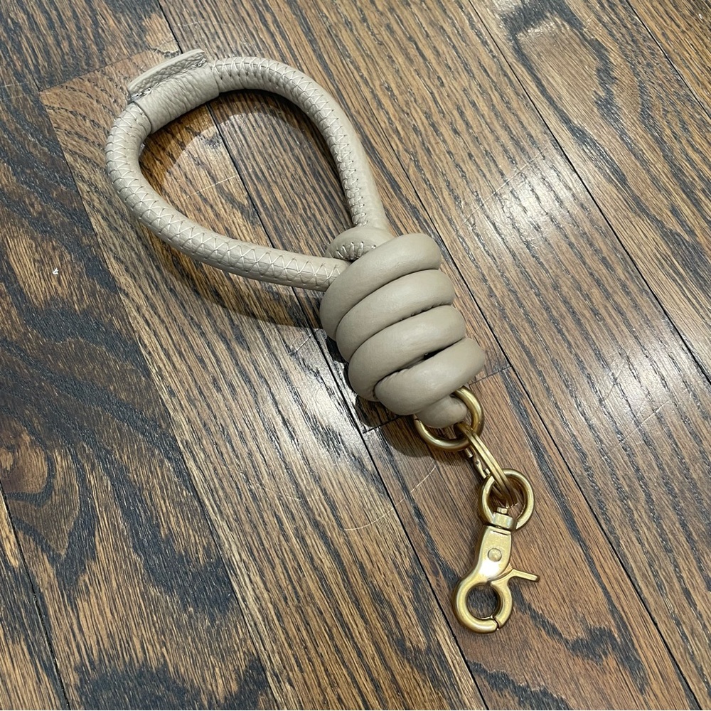 ALF THE LABEL Almond Napa Leather Carabiner Set - Picture 3 of 16